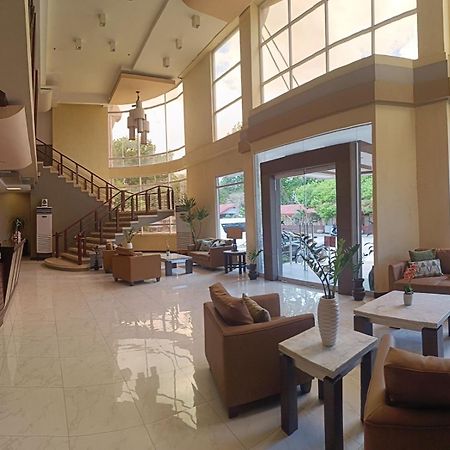 Mo2 Westown Hotel - Mandalagan Bacolod Luaran gambar