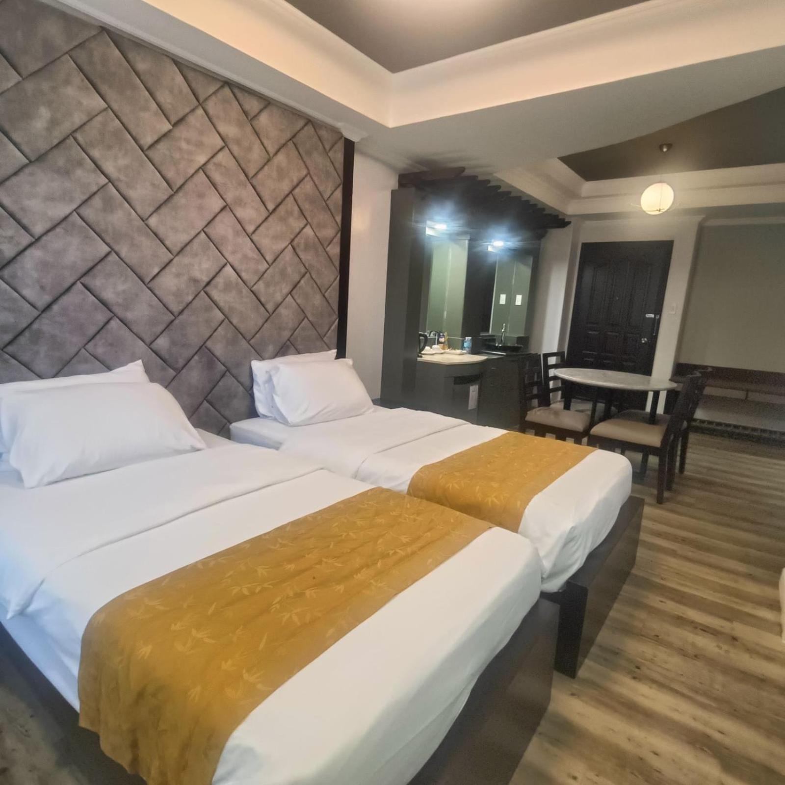 Mo2 Westown Hotel - Mandalagan Bacolod Luaran gambar