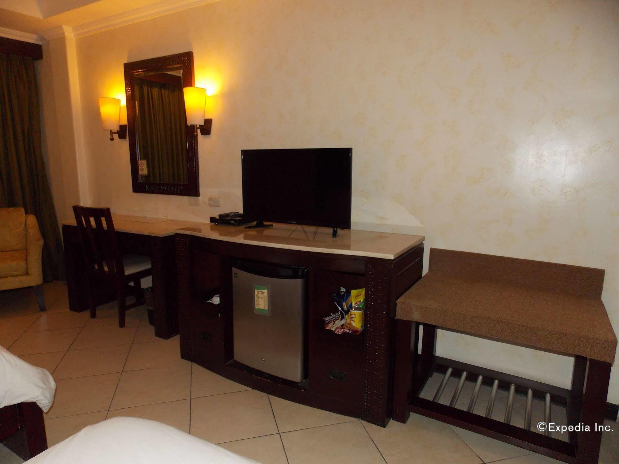 Mo2 Westown Hotel - Mandalagan Bacolod Luaran gambar