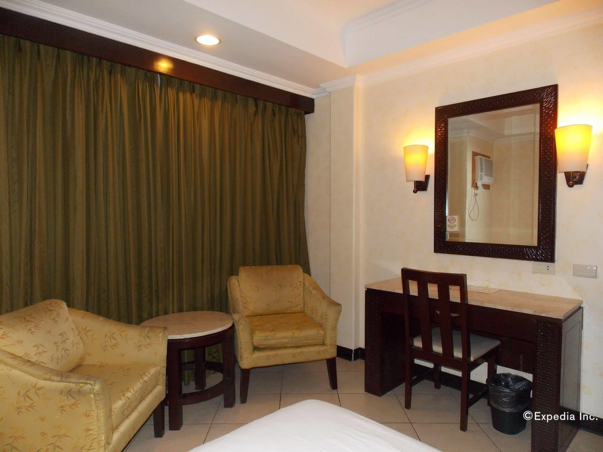 Mo2 Westown Hotel - Mandalagan Bacolod Luaran gambar
