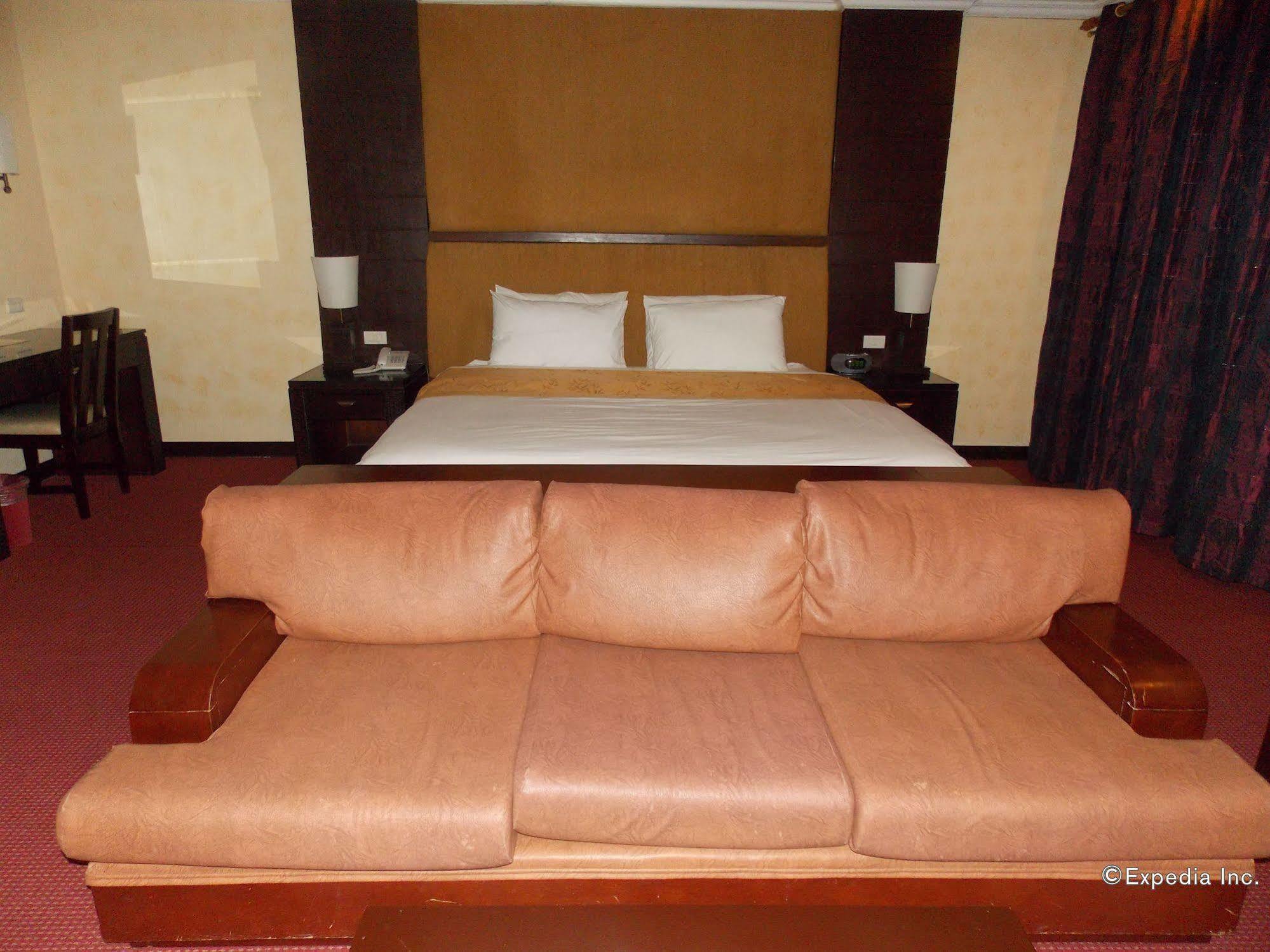 Mo2 Westown Hotel - Mandalagan Bacolod Luaran gambar