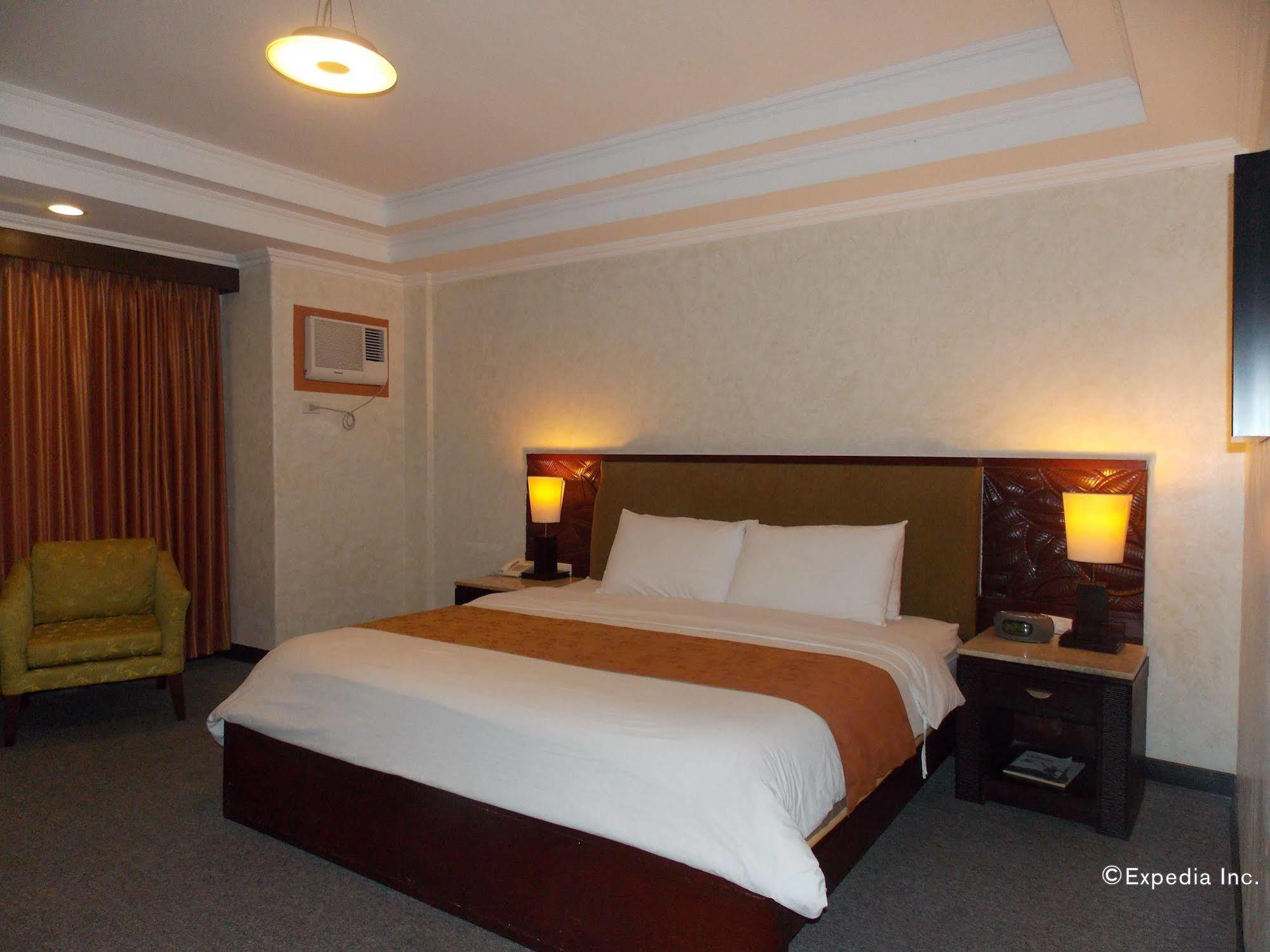 Mo2 Westown Hotel - Mandalagan Bacolod Luaran gambar